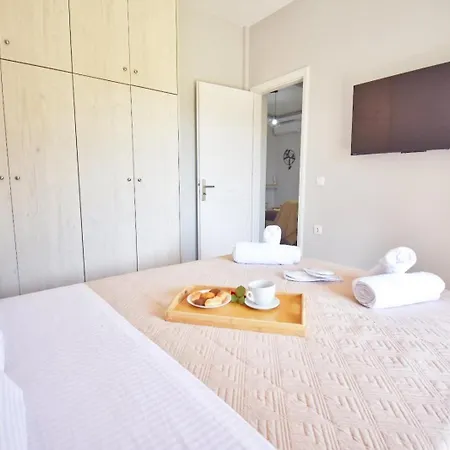 Kosmas Family House 2 شقة *